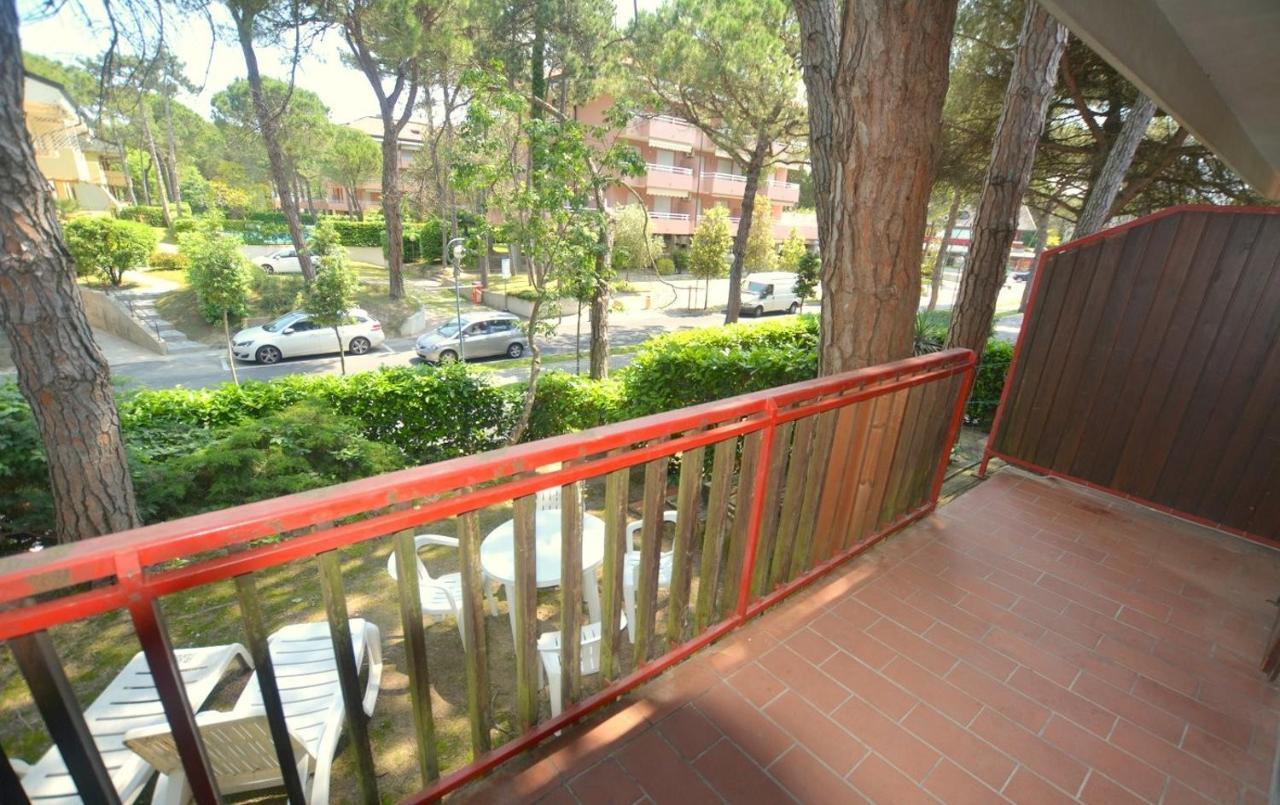 Flat In Lignano Pineta Apartman Lignano Sabbiadoro Kültér fotó