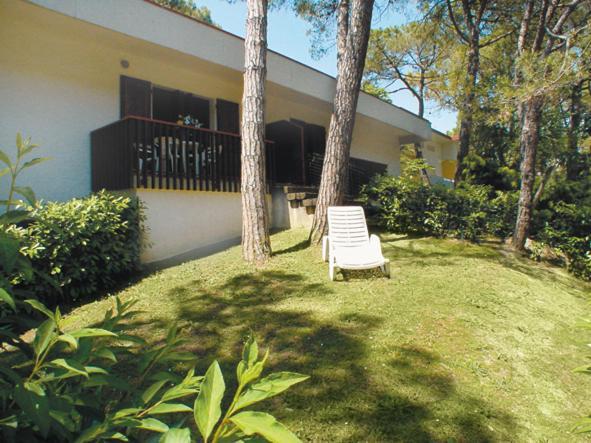 Flat In Lignano Pineta Apartman Lignano Sabbiadoro Kültér fotó